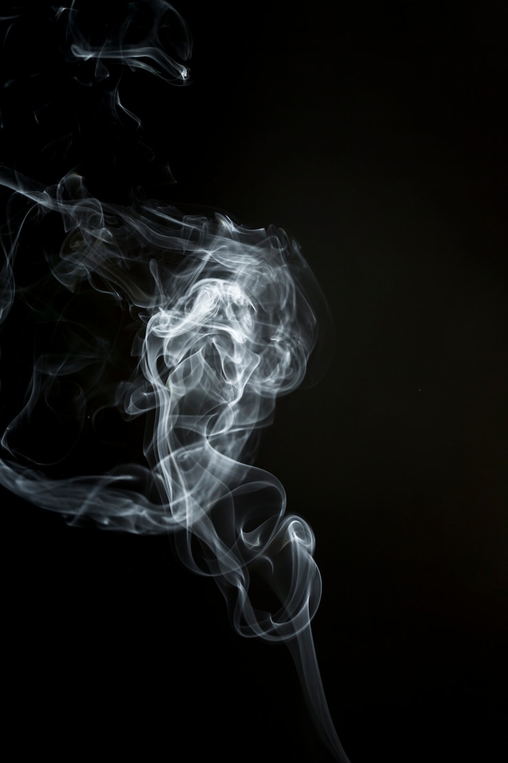 Free Photo great smoke silhouette