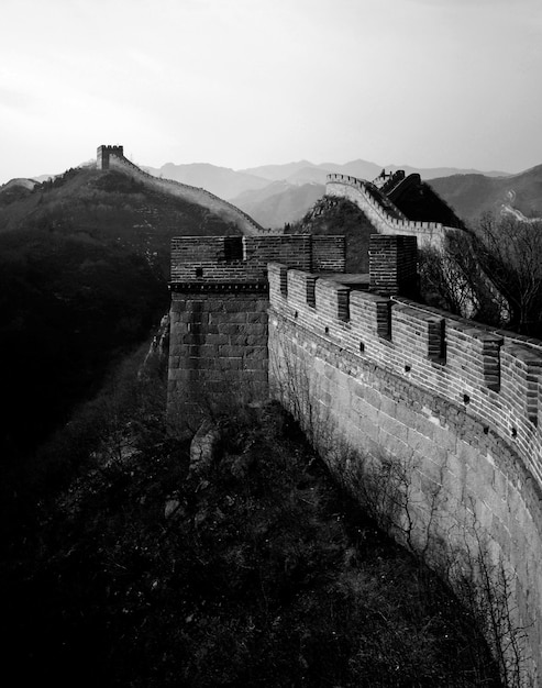 Foto gratuita la grande muraglia cinese all'alba, badaling, vicino a pechino.