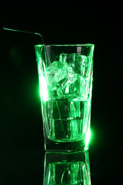 Free photo green acid cocktail