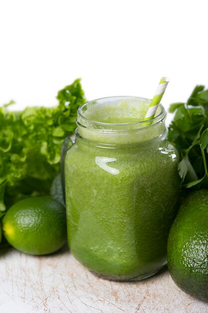 Green detox smoothie. Smoothie recipes for a fast weight loss