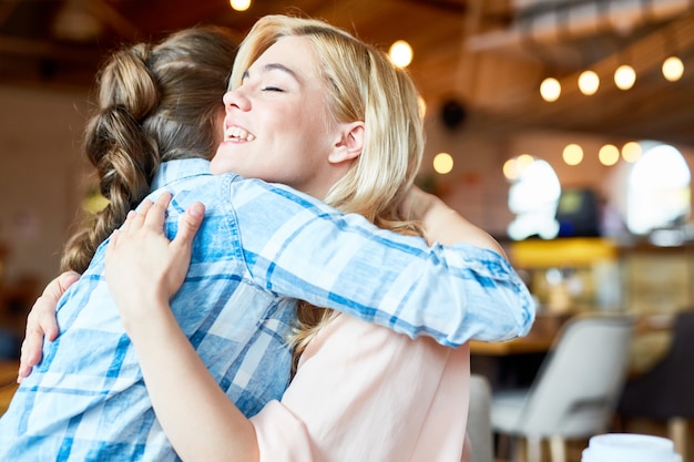 Greeting of girls