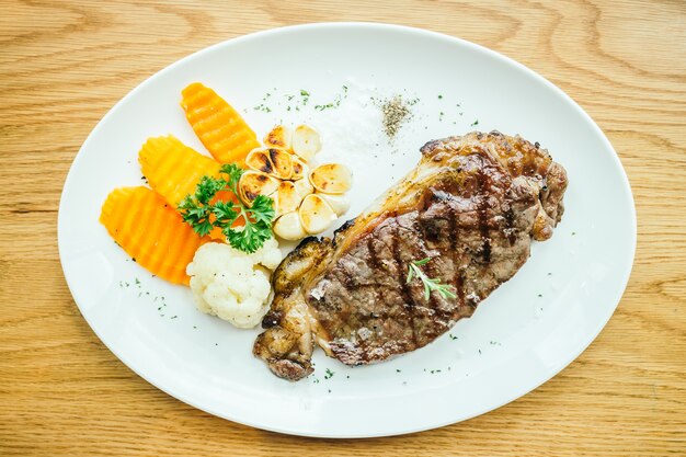Grilled beef meat steak with vegetable