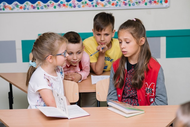 Group og schoolchildren in classroom