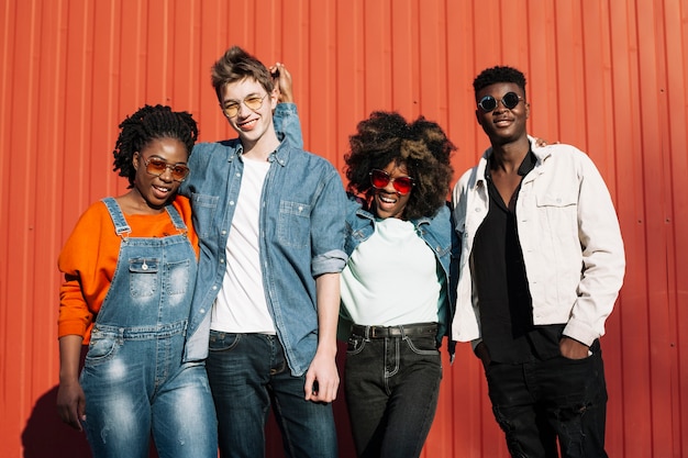 Free photo group of teenagers posing together