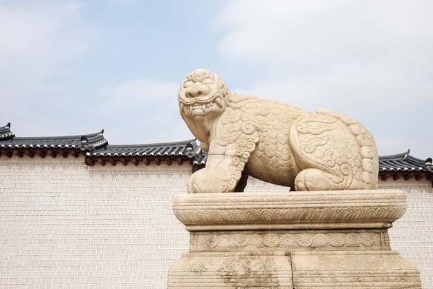 Haechi, статуя мифологического льва как животное в Gyeongbokgun