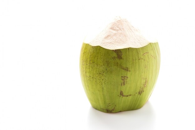 Половина очищенный кокосовый орех