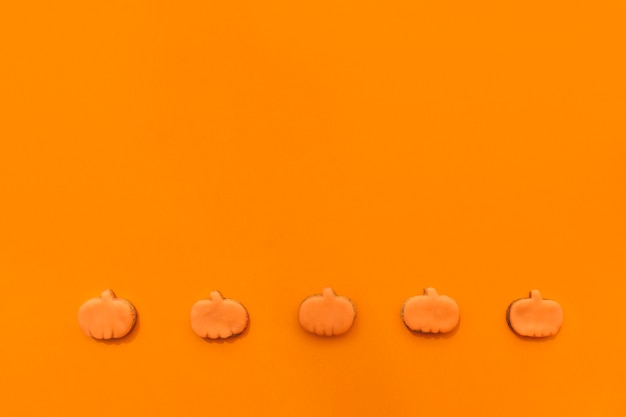 Halloween decoration with pumpkin cookies