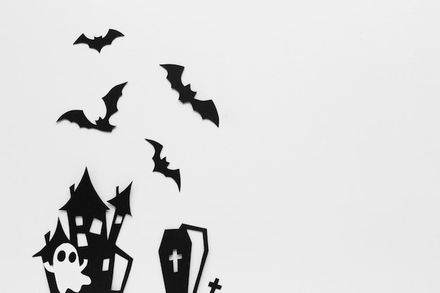 Foto gratuita elementi di festa di halloween su design piatto