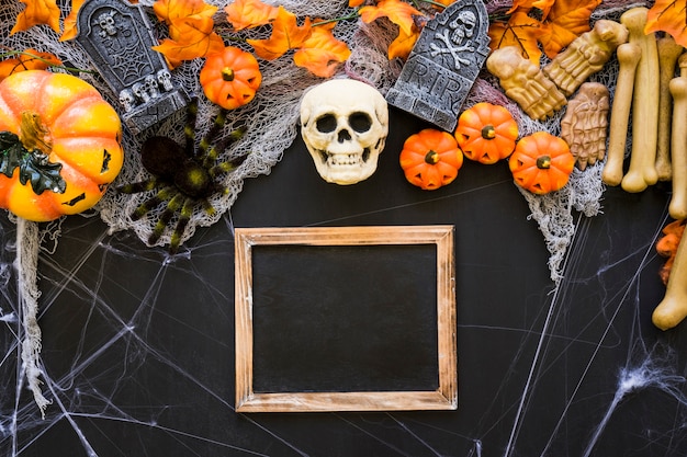 Halloween slate decoration with skull