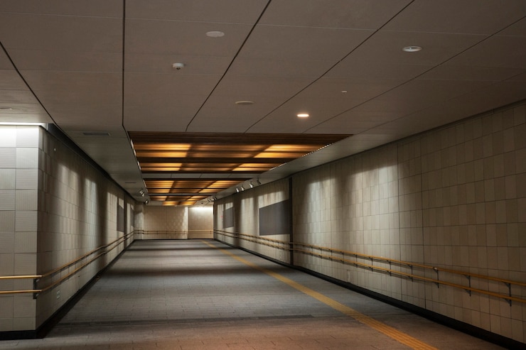 無料Photo 建物の廊下