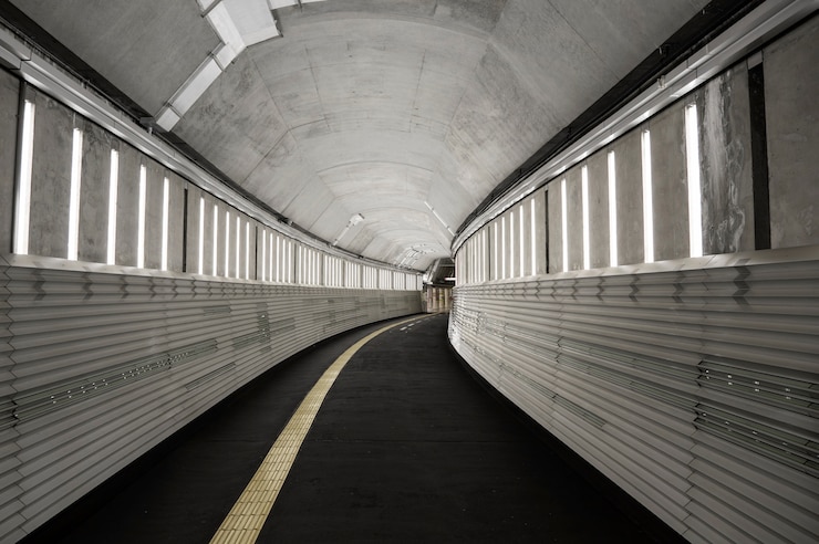 Free Photo hallway of a building