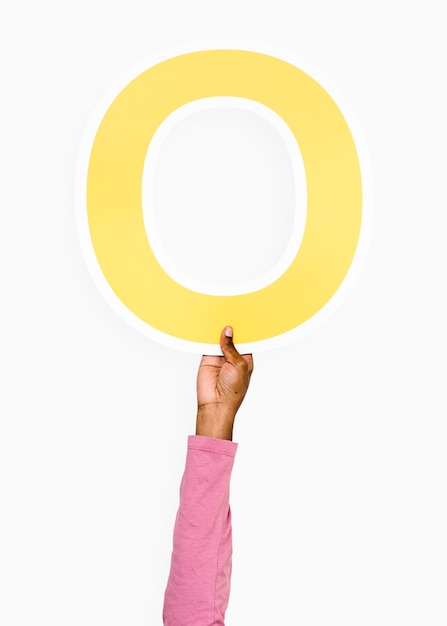 Hand holding letter O sign