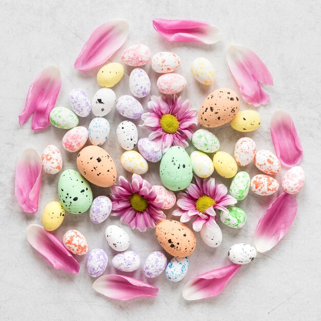 Handmade colorful easter eggs