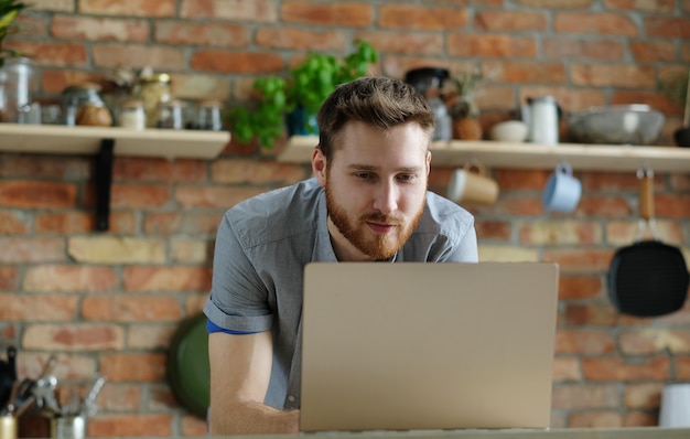 Free photo handsome man working