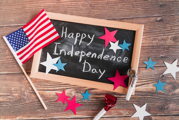 happy 4th july chalk sign