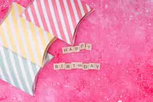 Free photo happy birthday arrangement on pink background