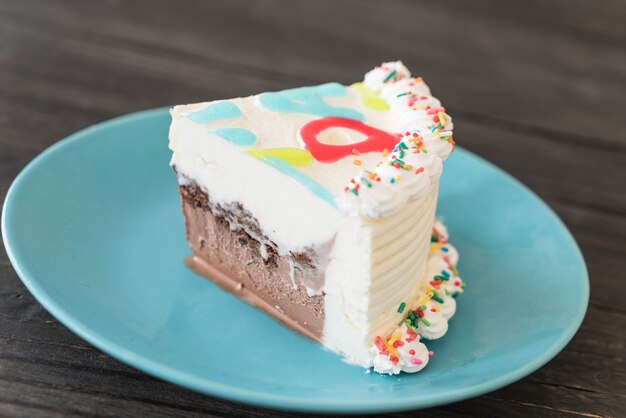생일 축하 아이스크림 케이크