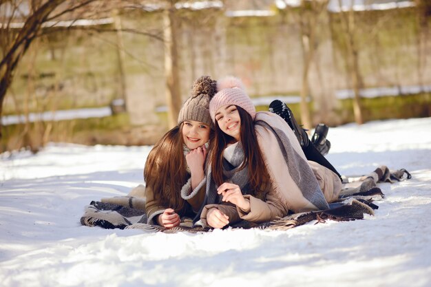 Free photo happy girls in a winter city