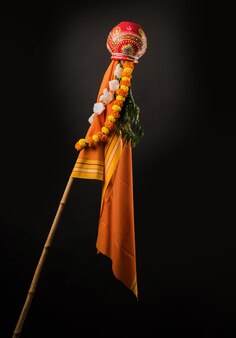 해피 구디 파드와 인사말 - 힌두교 새해 축하 상징 또는 물건