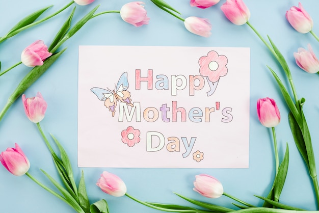 Счастливый день матери, рисунок на бумаге с розовыми тюльпанами