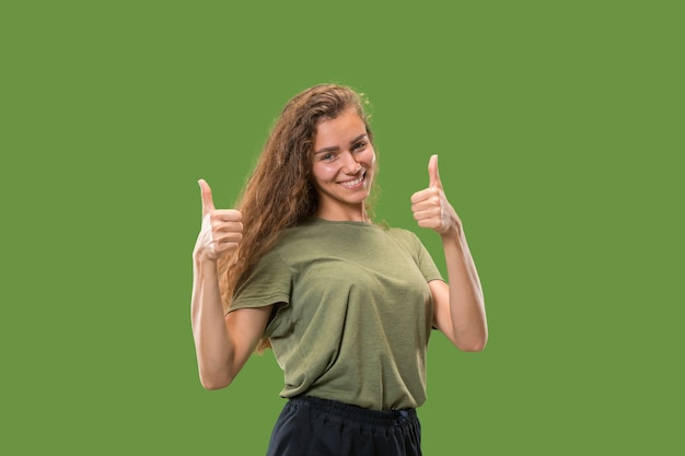 Free photo happy woman giving thumbs up