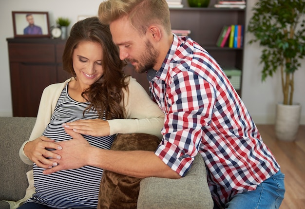 Foto gratuita sarà un padre molto orgoglioso