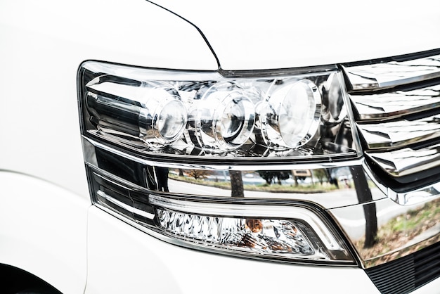 Free photo headlight lamp car