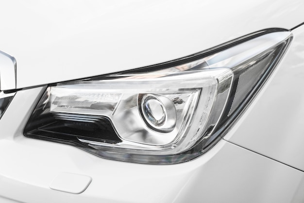 Free photo headlight of new white auto