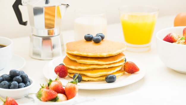 健康的な朝食セット