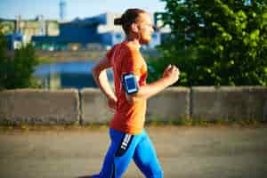 Free photo healthy man doing sport