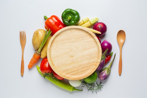 Free photo healthy vegetables on white background