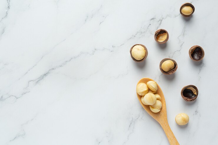 Free Photo heap of macadamia raw seed