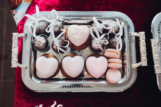 Heartshaped cake beautiful delicious heart shaped cakes pink color sweets brilliant sweet