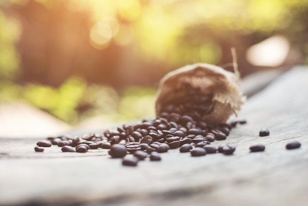 Foto gratuita caffè di mattina della tela di canapa di fondo di hessian