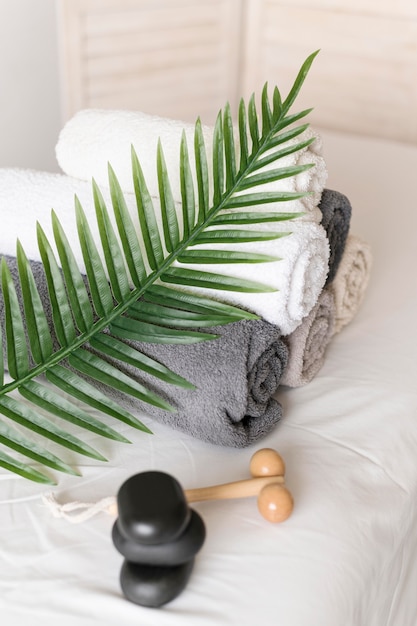 High angle arrangement with towels