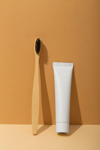 high angle bambu brush and container arrangement