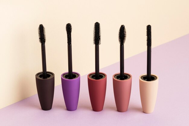 High angle different mascaras arrangement