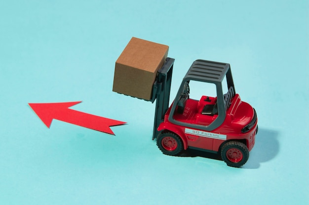 High angle forklift carrying box