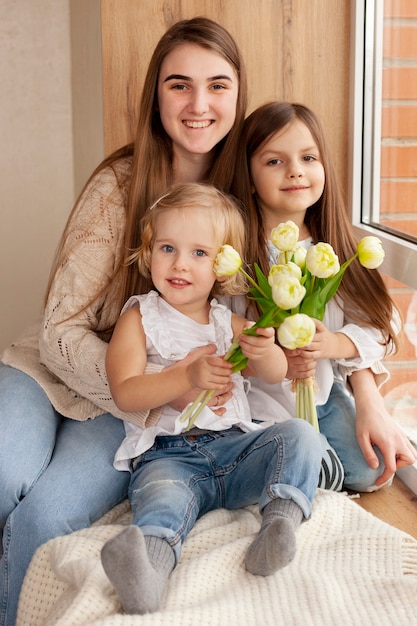 Free photo high angle mother with childrens