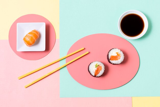 Высокоугольные тарелки с суши
