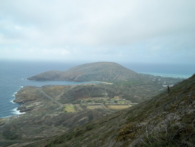 High angle shot of a mountainous seashore in Hawaii