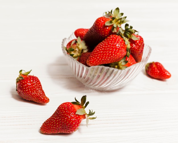 High angle strawberries in bowl