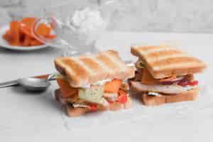 Бесплатное фото Сэндвичи с тостами