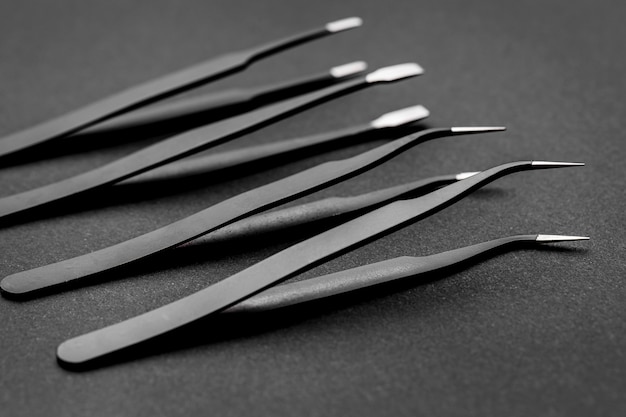 High angle tweezer set