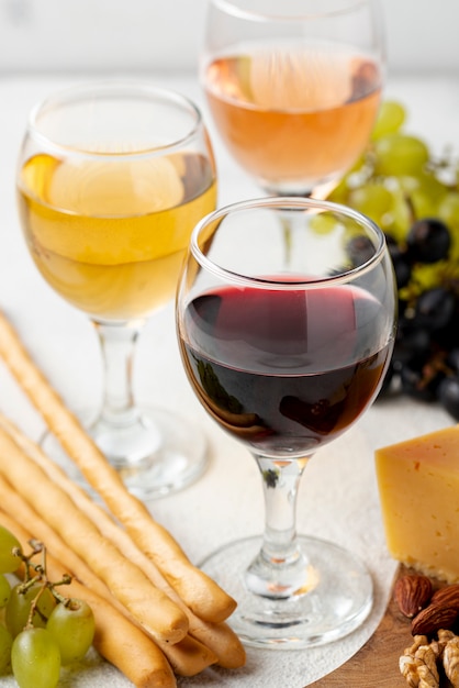 Вино высокого угла, подготовленное к дегустации