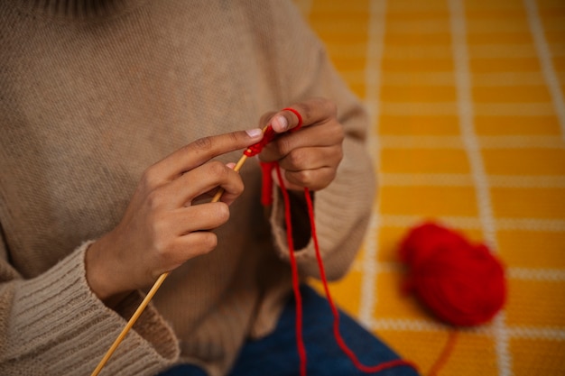 ハイアングルヤングアダルト編み物