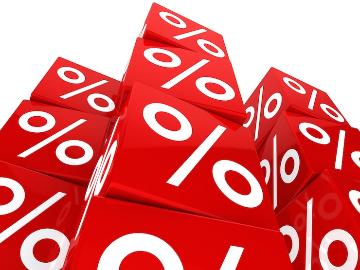 Free Photo high columns with red dice