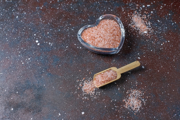 Free photo himalayan pink salt, top view