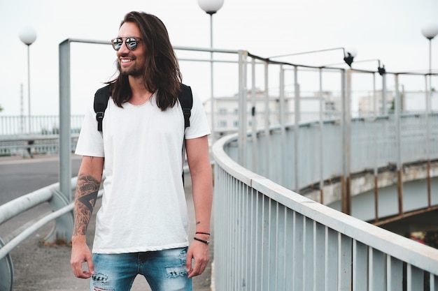 Free photo hipster model with long hair