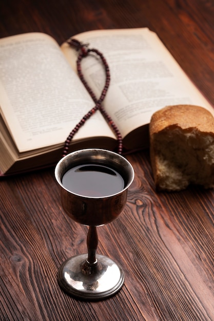 Holy communion concept with bible Free Photo